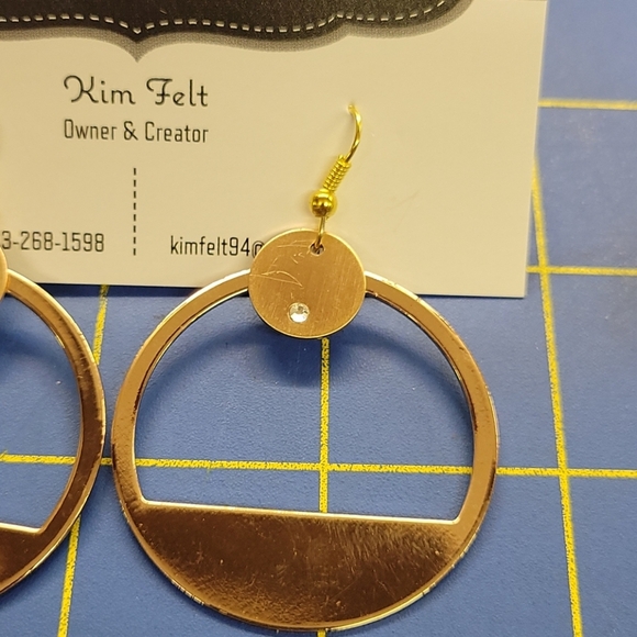 Retro 2-Layer Gold Tone Circle with Faux Diamond Stone 1.5" Earrings - Picture 2 of 2